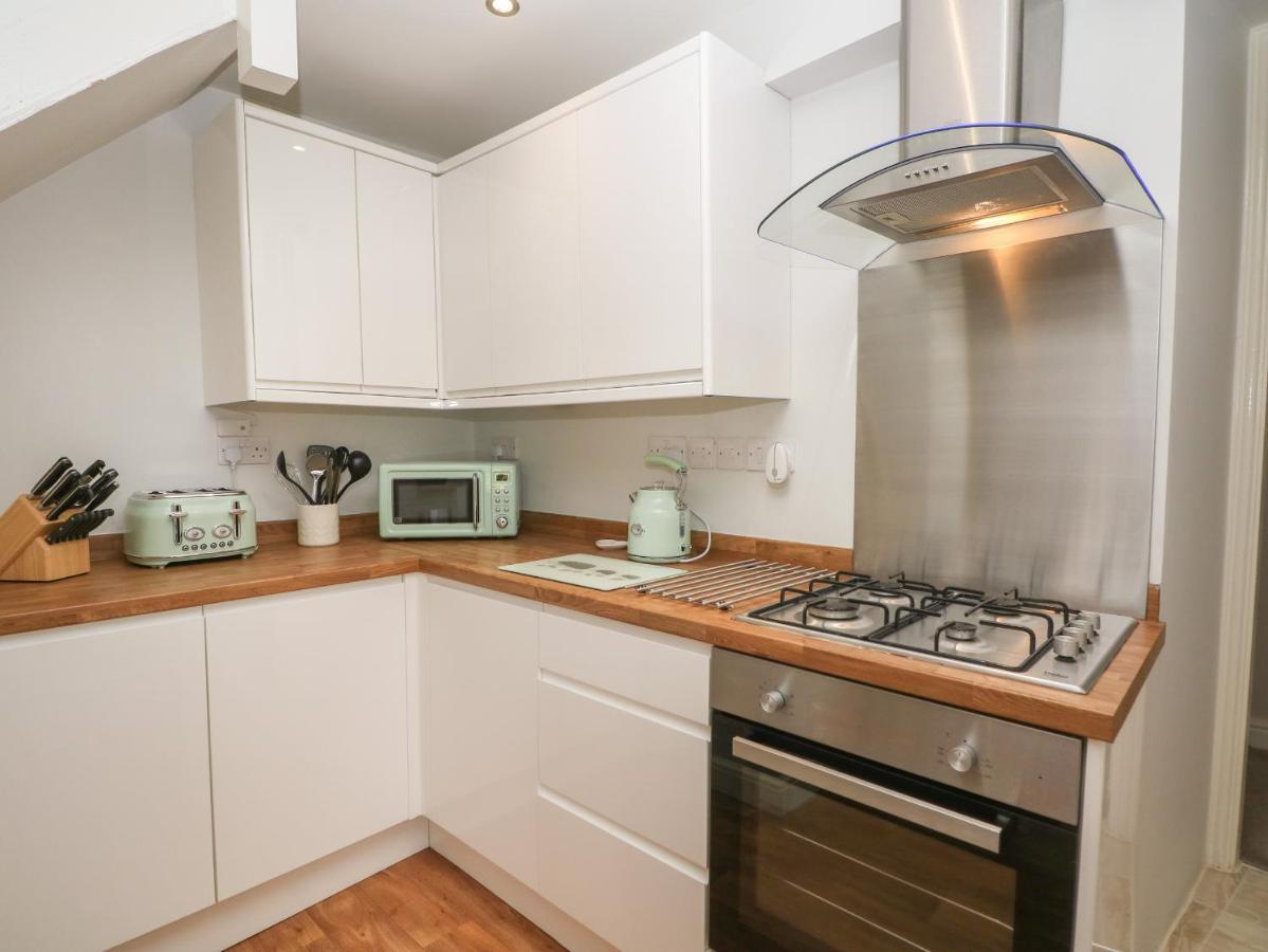 21 Chew Valley Road Олдъм Екстериор снимка